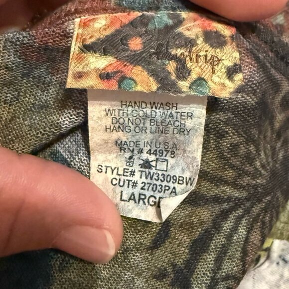 Daytrip from Buckle Colorful Top - Picture 2 of 3